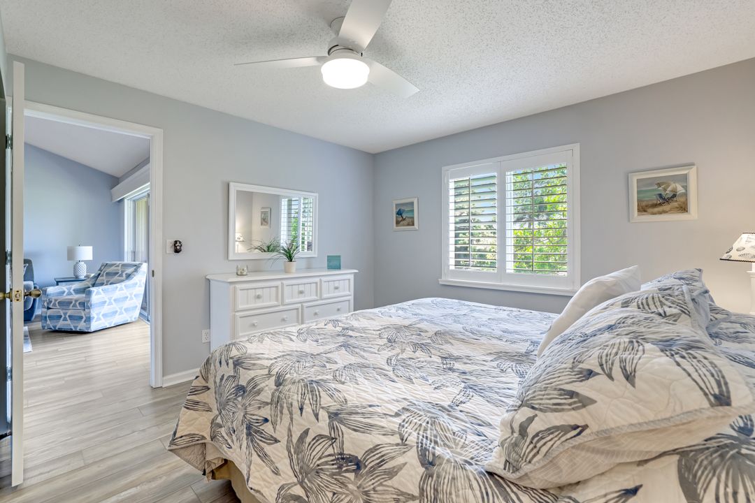 6860 Dennis Cir #K-204, Naples, FL 34104