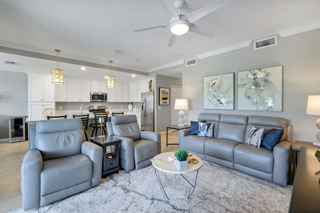 9590 Trevi Ct #5323, Naples, FL 34113