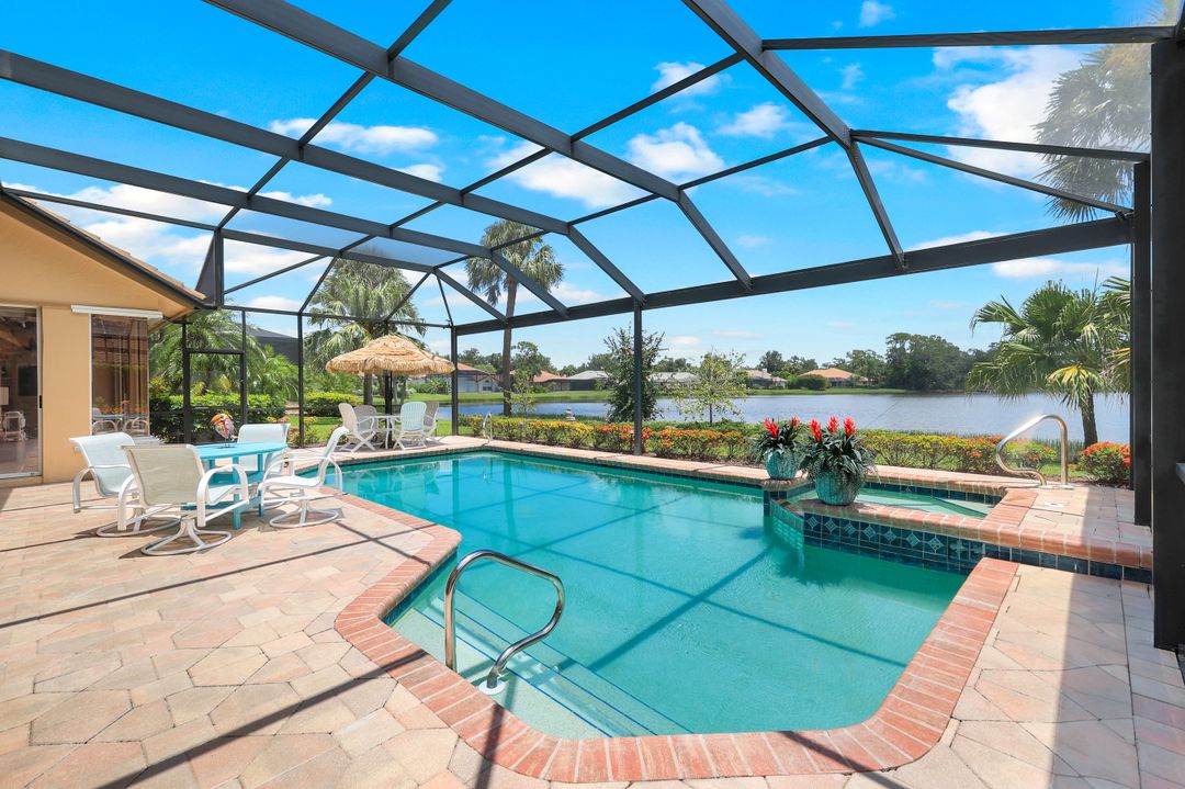 3760 Lakemont Dr, Bonita Springs, FL 34134