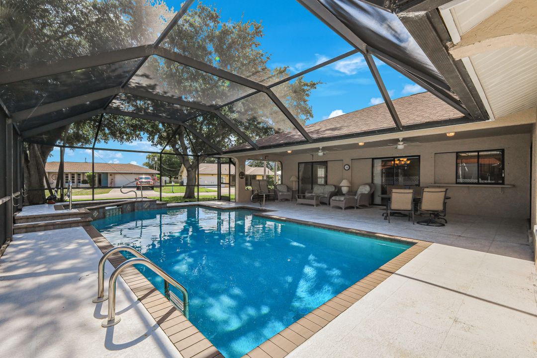 1002 SE 5th St, Cape Coral, FL 33990