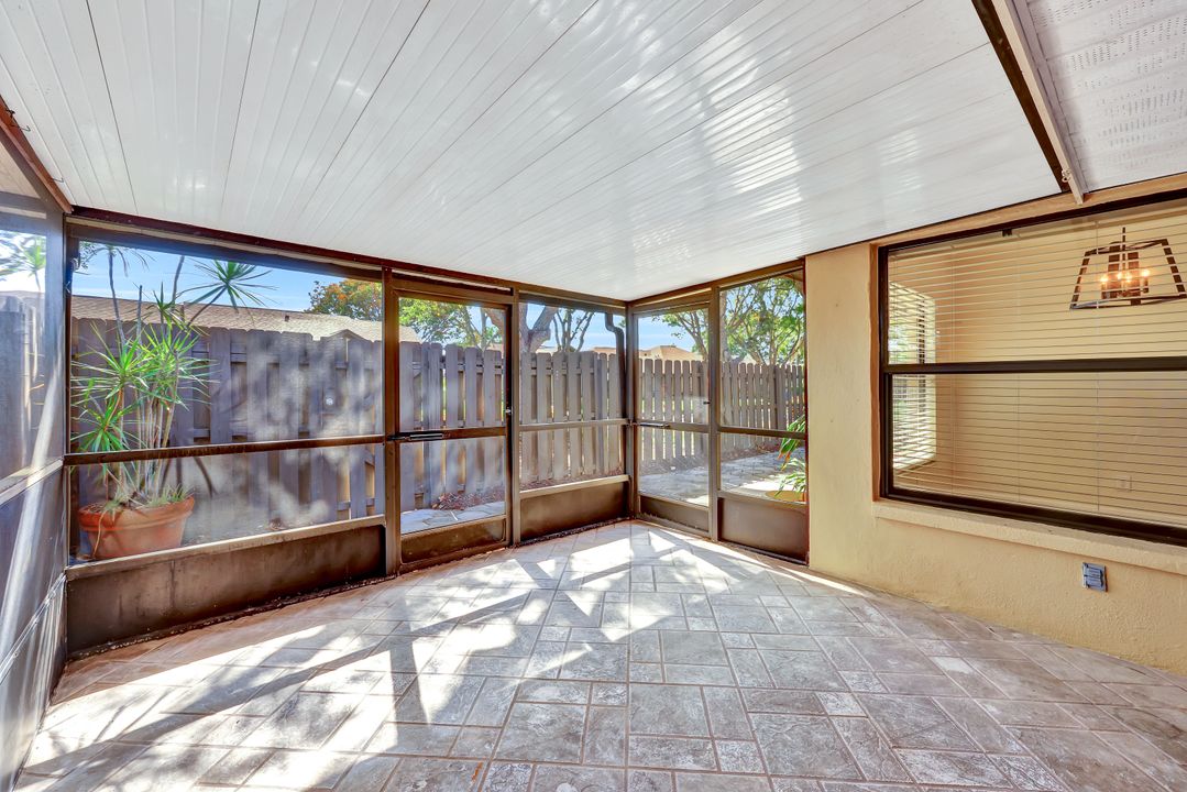 13145 Hampshire Ct, Fort Myers, FL 33919