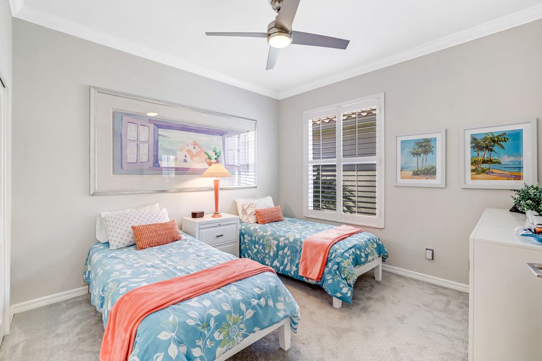 8828 Ventura Way, Naples, FL 34109