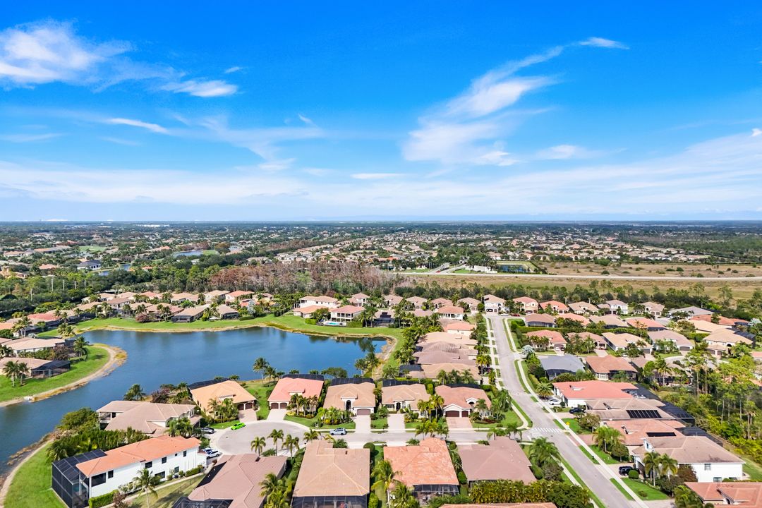 3917 Glacier Ct, Naples, FL 34119