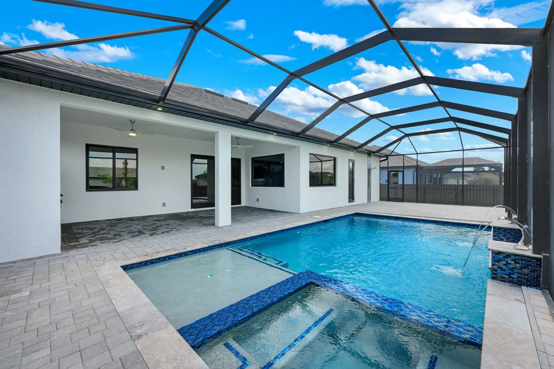 342 SW 31st Ave, Cape Coral, FL 33991