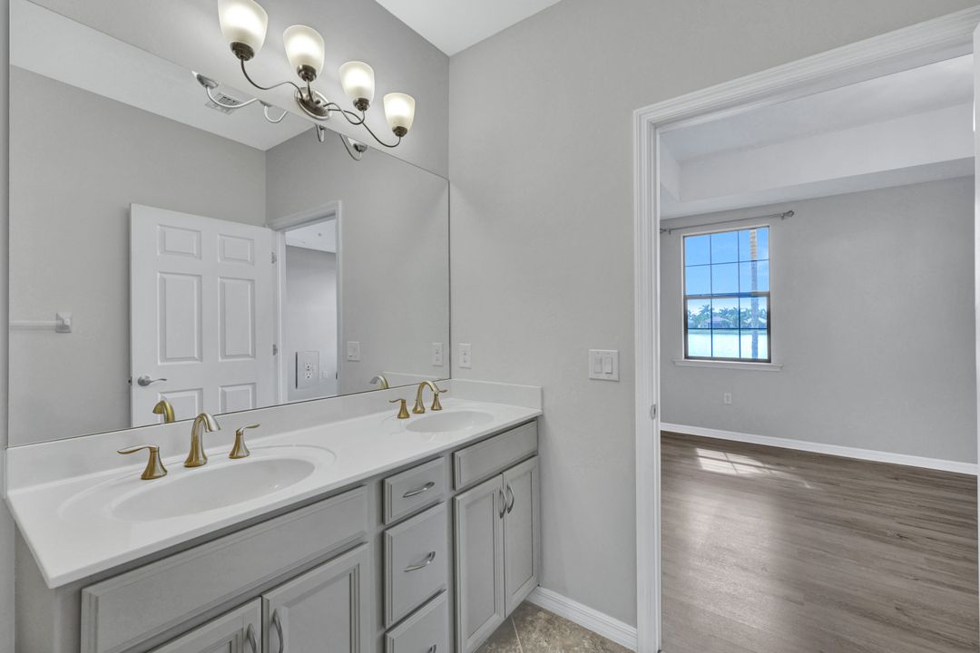 26189 Palace Ln #102, Bonita Springs, FL 34135