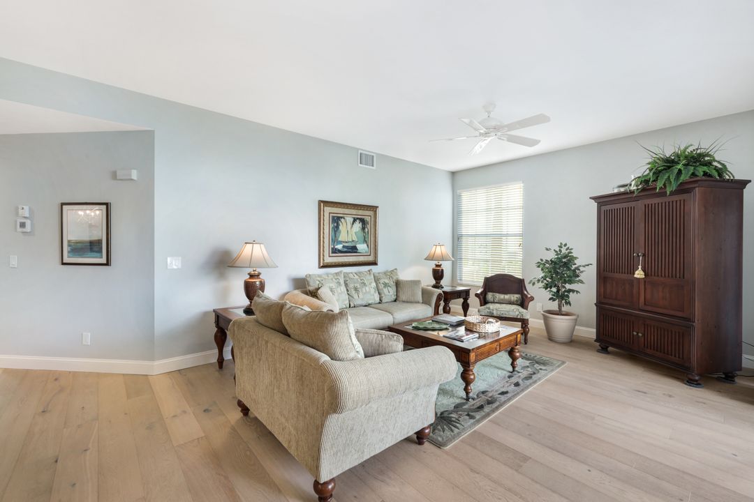 1550 Clermont Dr  #E-101, Naples, FL 34109