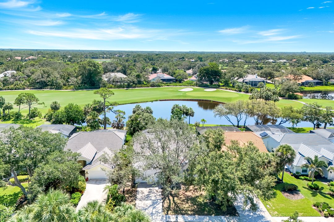 24949 Bay Cedar Dr, Bonita Springs, FL 34134