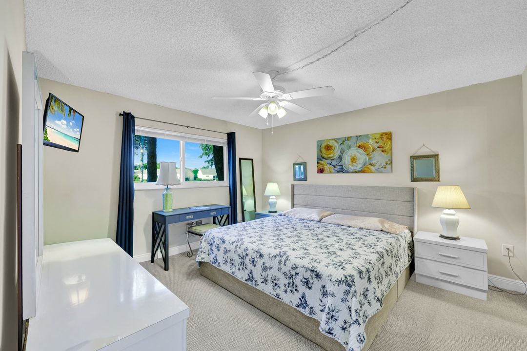 100 Forest Lakes Blvd #110, Naples, FL 34105