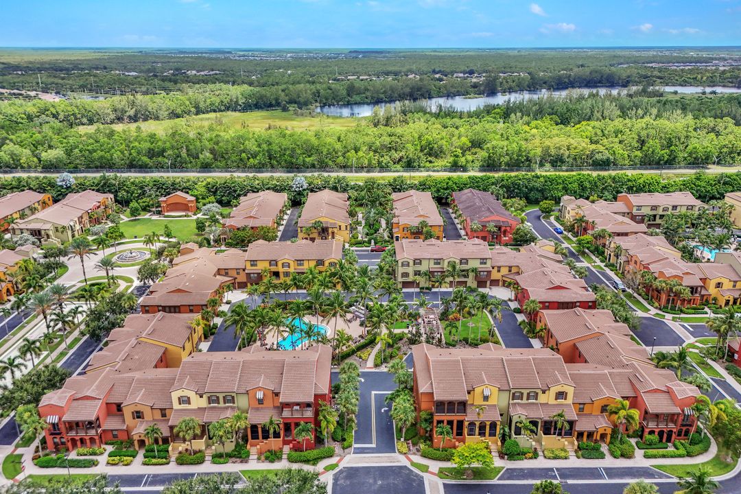 9081 Albion Ln S #6509, Naples, FL 34113