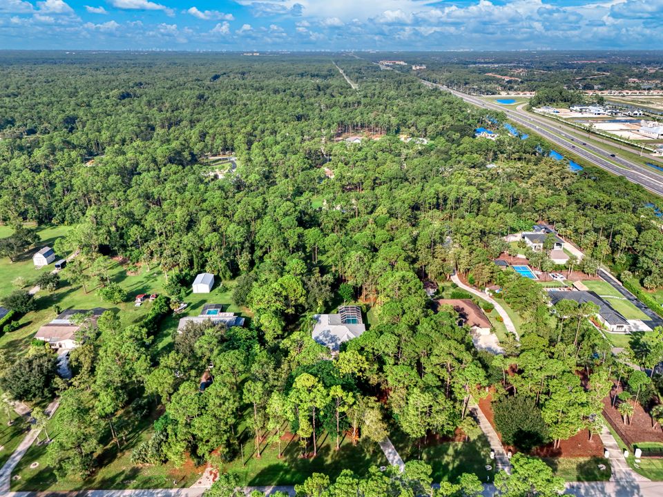 661 27th St NW, Naples, FL 34120