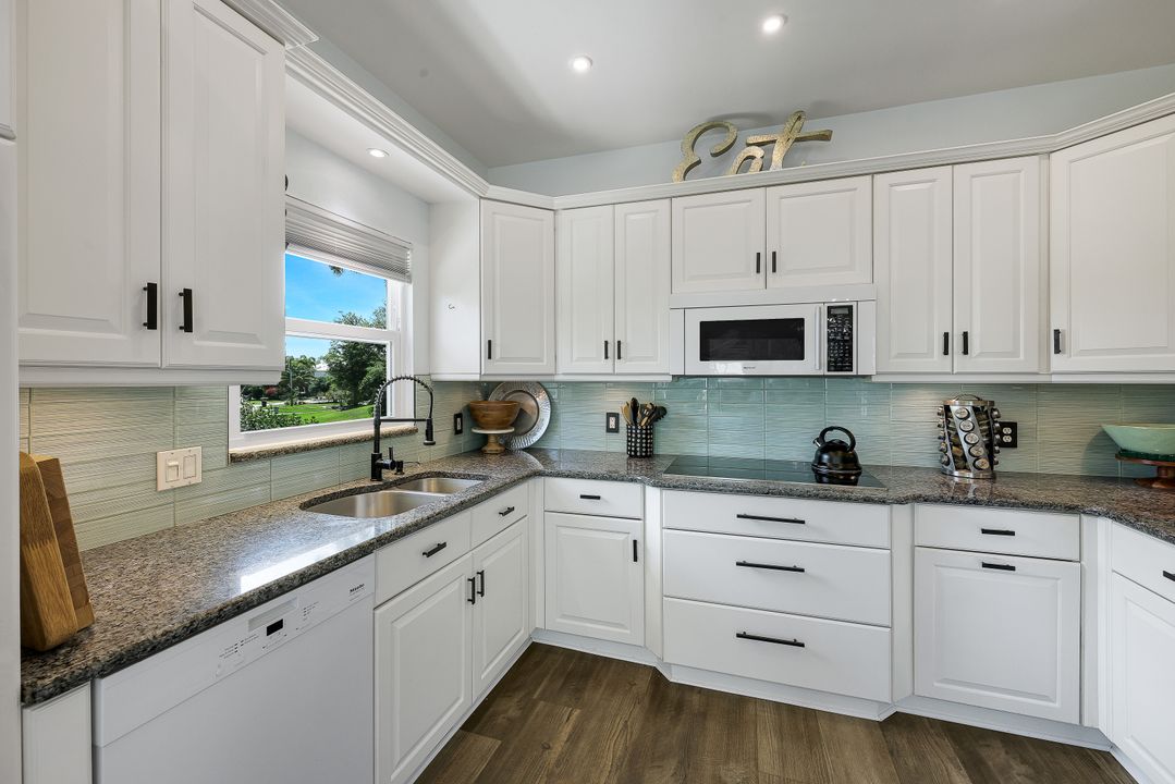 3858 Riviera Cir, Bonita Springs, FL 34134