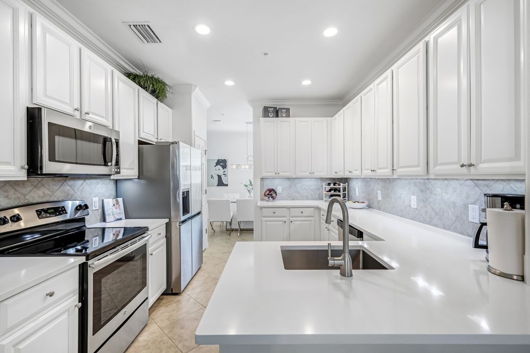 10256 Cobble Notch Loop #201, Bonita Springs, FL 34135