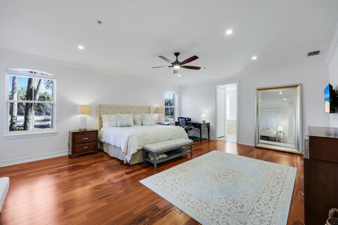 2858 Tiburon Blvd E  #101, Naples, FL 34109