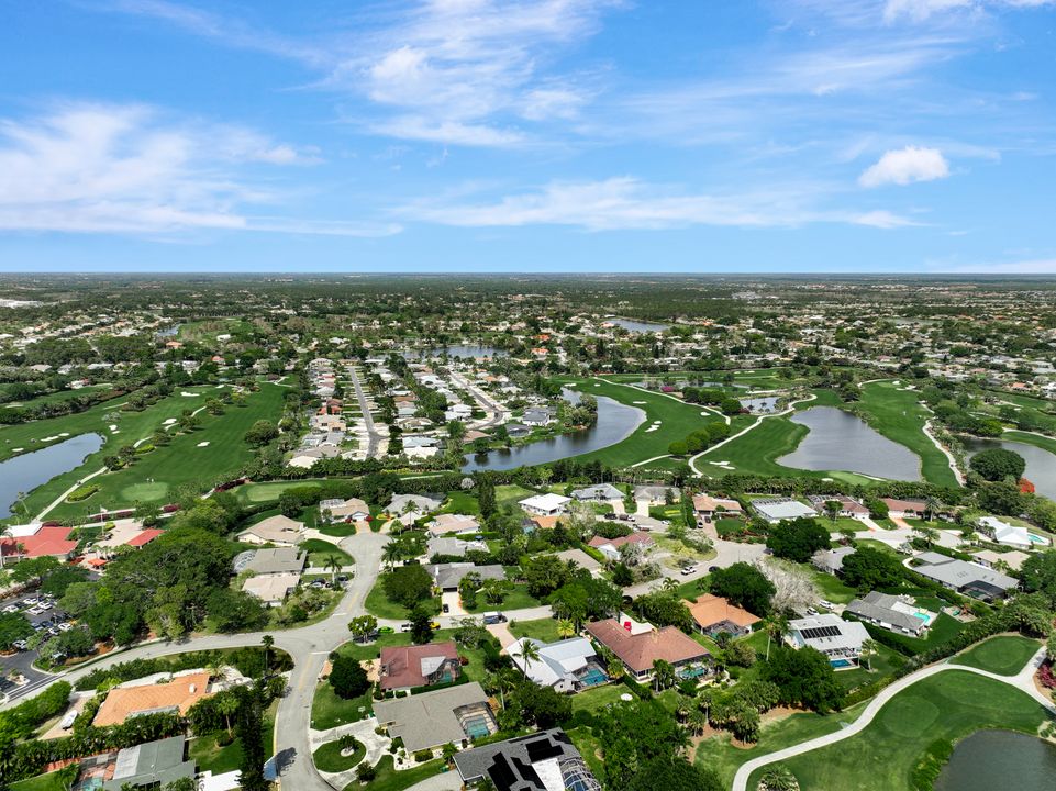 348 Country Club Ln, Naples, FL 34110