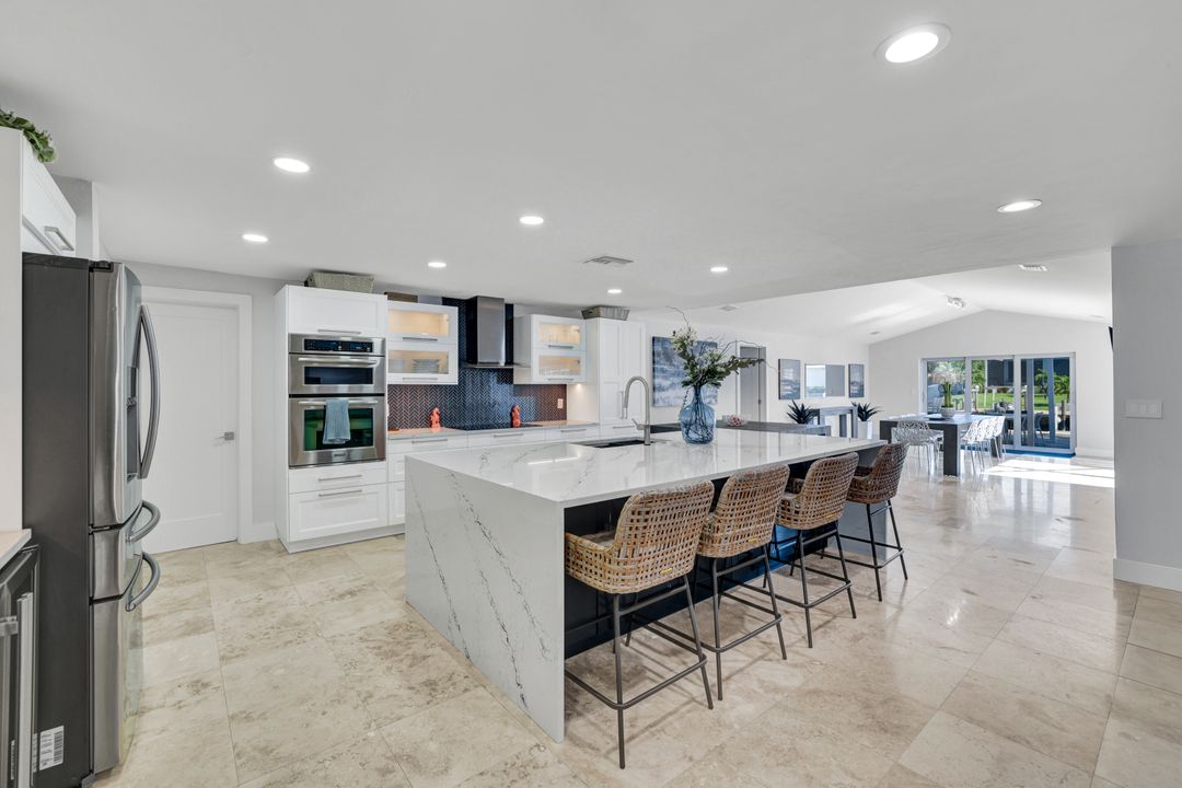 921 Scott Dr, Marco Island, FL 34145