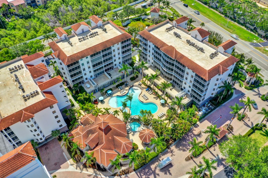 460 Launch Cir #604, Naples, FL 34108