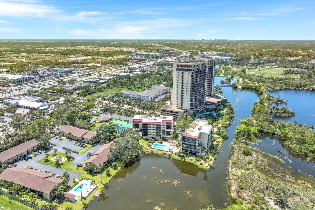 7119 Lakeridge View Court #Unit 303, Fort Myers, FL 33907