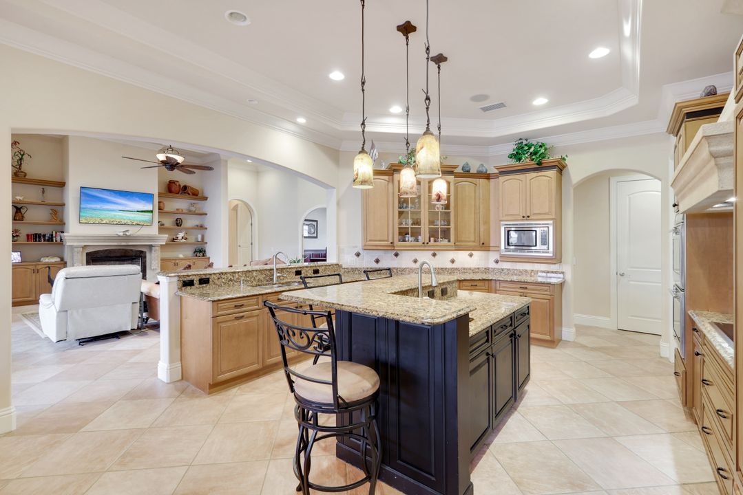 5521 Harbour Preserve Cir, Cape Coral, FL 33914