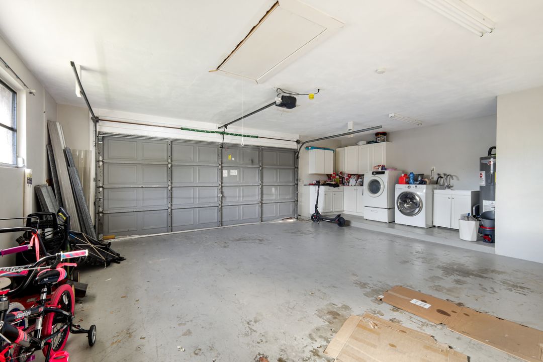 5203 Selby Dr, Fort Myers, FL 33919