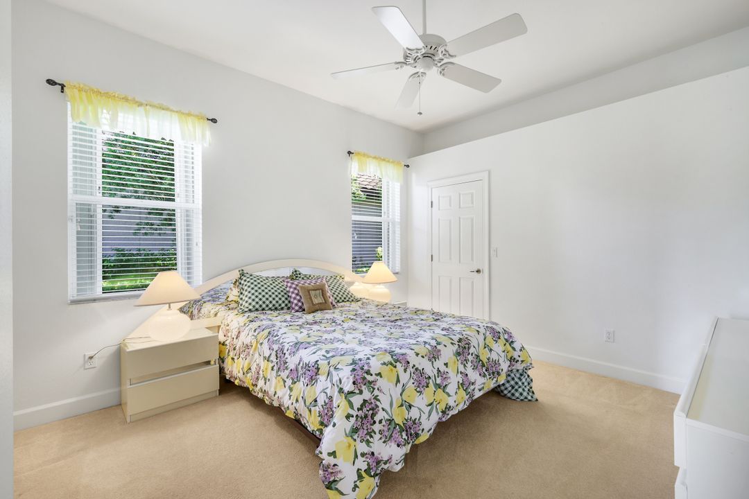 8737 Mustang Island Cir, Naples, FL 34113