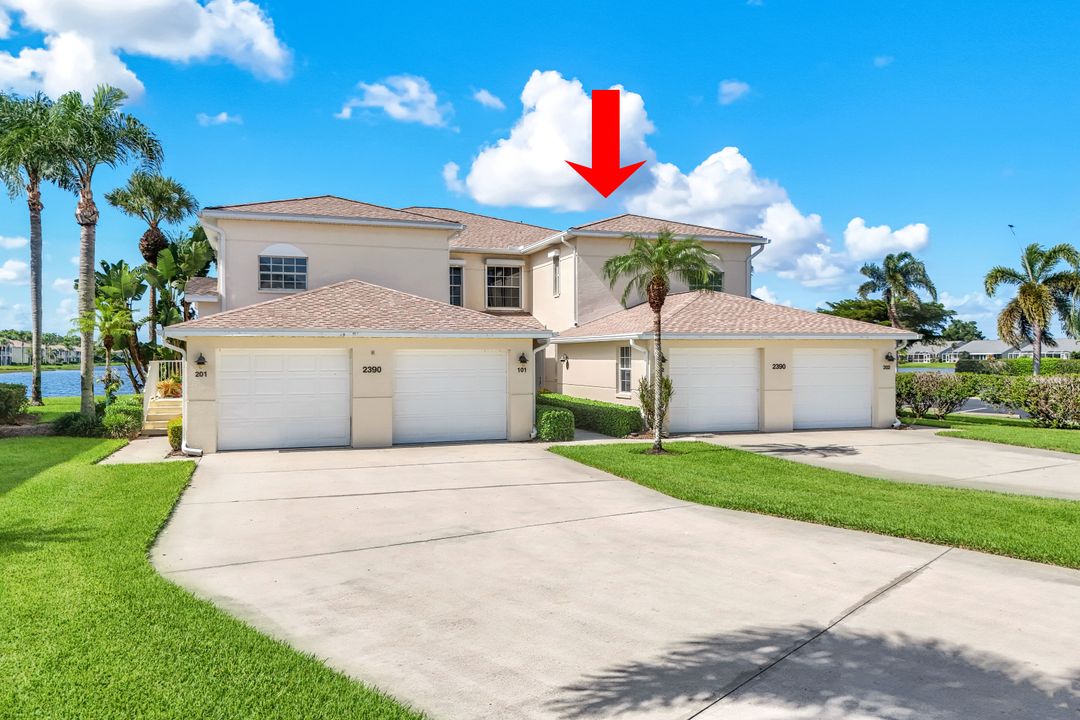 2390 Piccadilly Circus #202, Naples, FL 34112