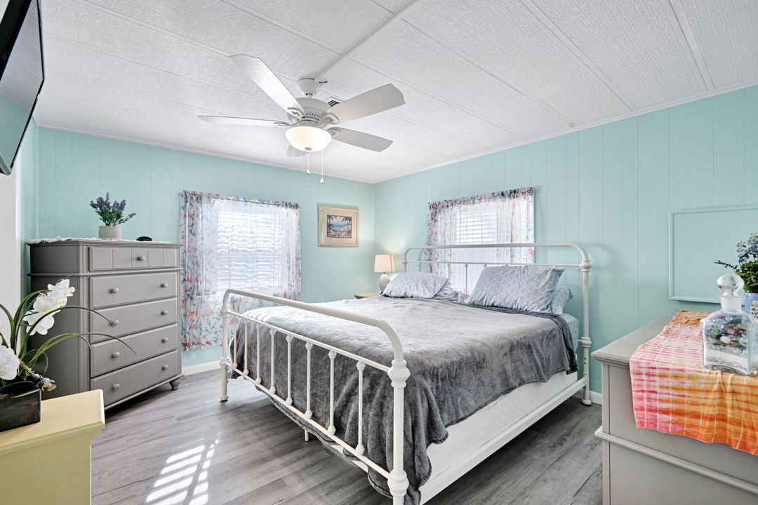 2971 Bounty Ln, Saint James City, FL 33956