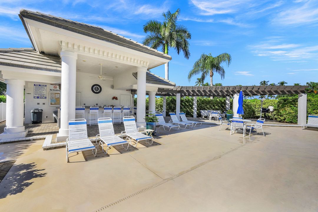 8200 Twelve Oaks Cir #412, Naples, FL 34113