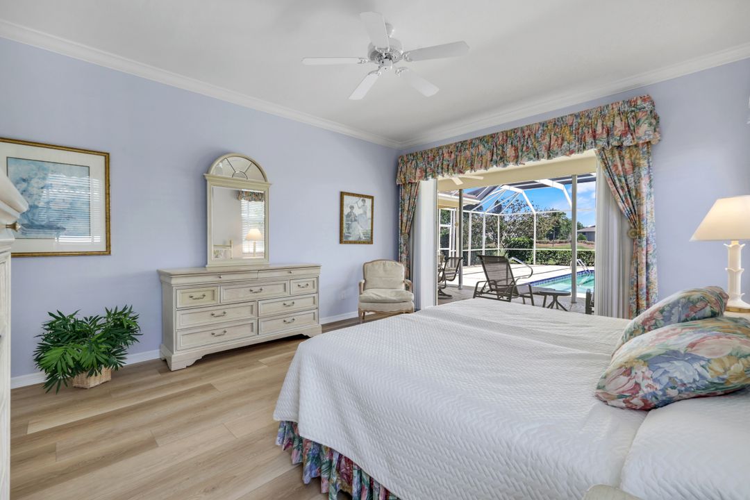 190 Palmetto Dunes Cir, Naples, FL 34113