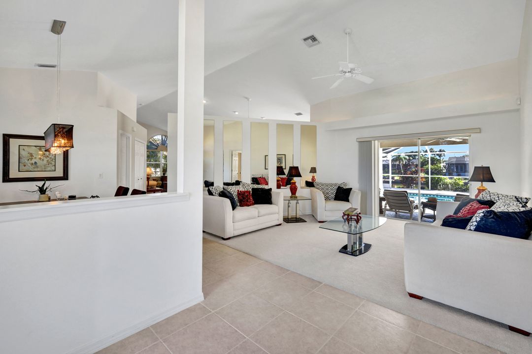 610 Archer Pkwy W, Cape Coral, FL 33904