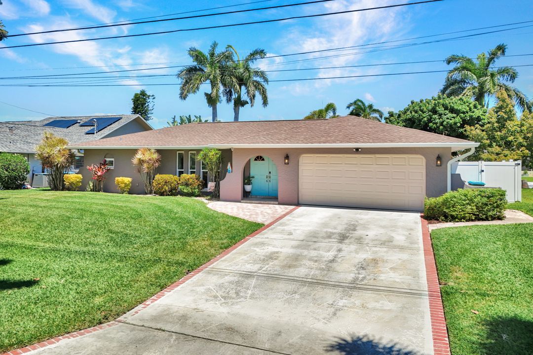 703 SE 33rd Terrace, Cape Coral, FL 33904