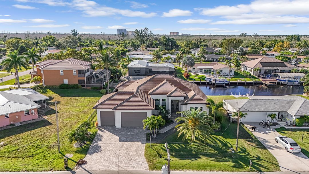 5828 SW 1st Ave, Cape Coral, FL 33914