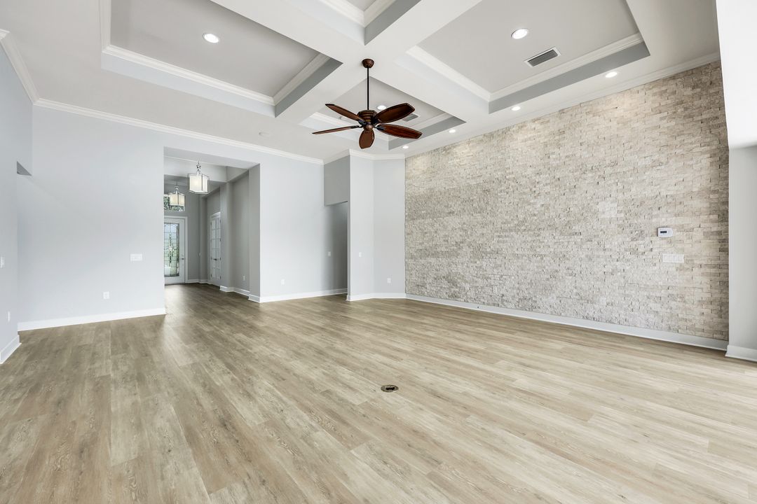 9180 Ores Cir, Naples, FL 34120