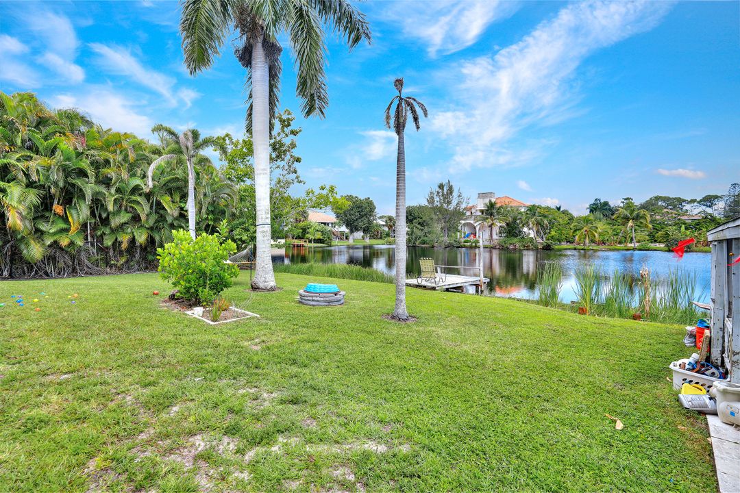 3940 Bennett Ln, Bonita Springs, FL 34134