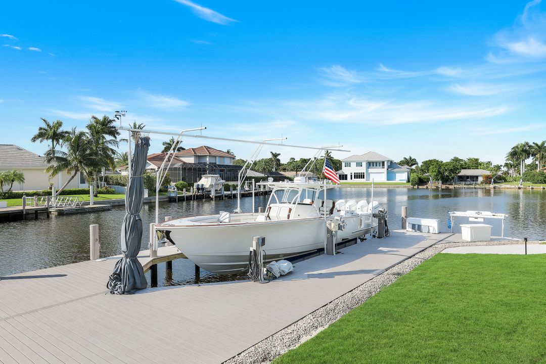 1610 Briarwood Ct, Marco Island, FL 34145