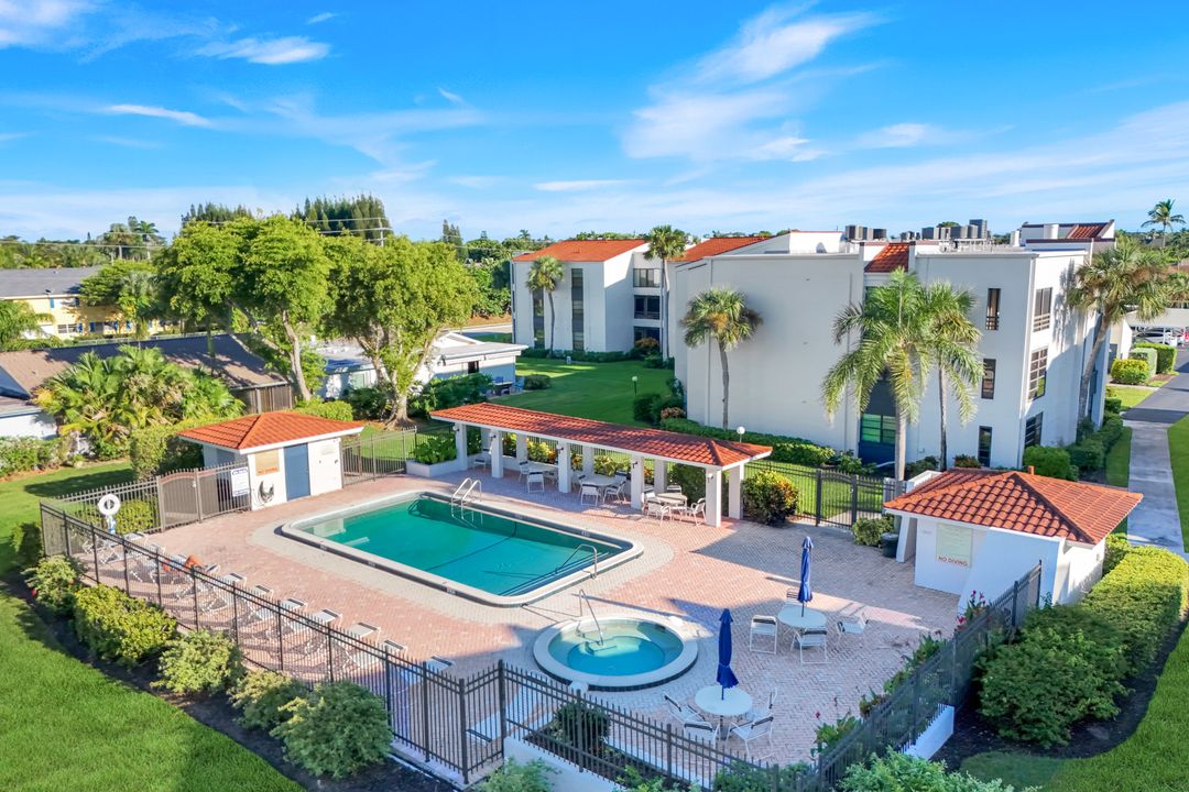 3615 Boca Ciega Dr #110, Naples, FL 34112