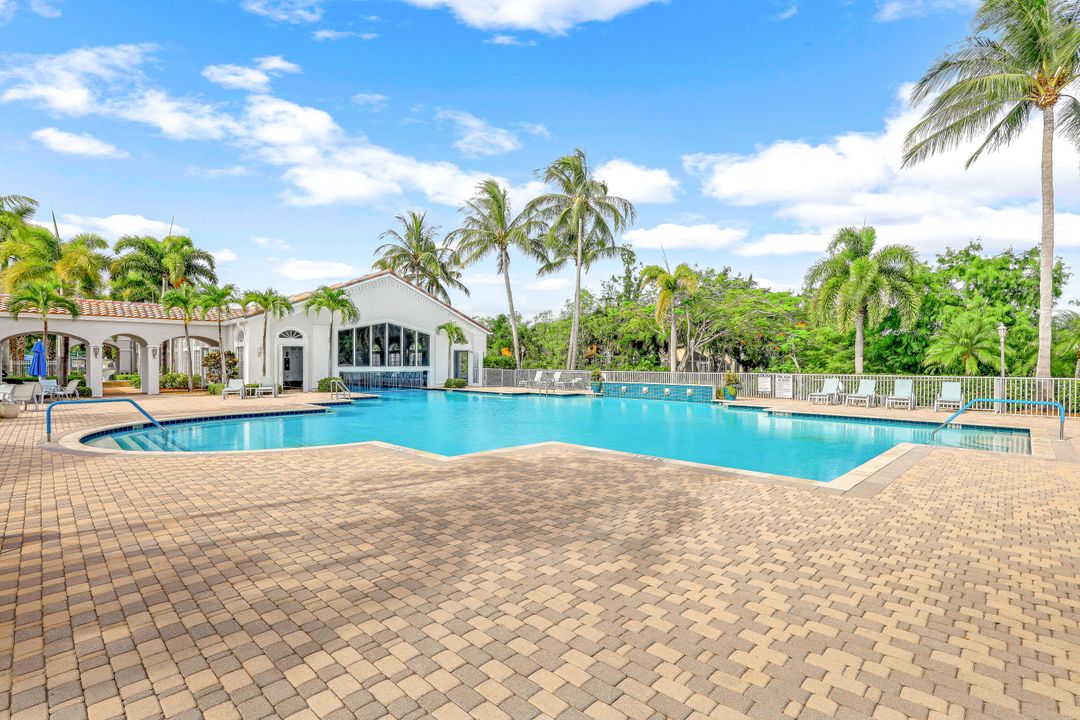 20040 Serene Meadow Ln, Estero, FL 33928