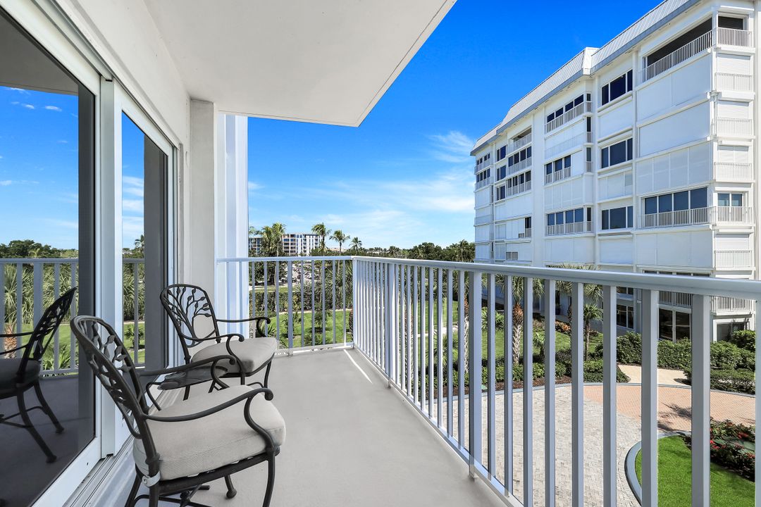 1285 Gulf Shore Blvd N #3B, Naples, FL 34102