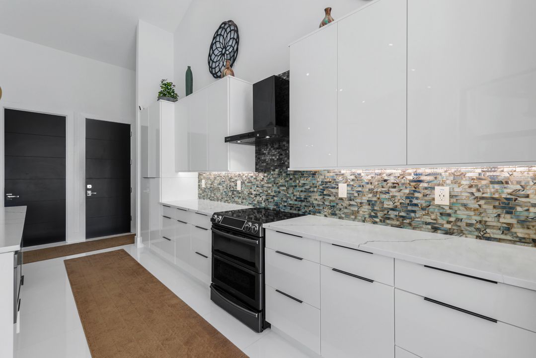 1171 Cara Ct, Marco Island, FL 34145
