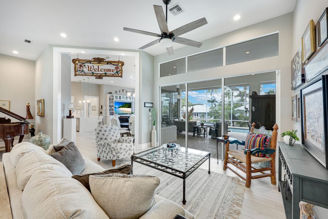 27154 Harbor Dr, Bonita Springs, FL 34135