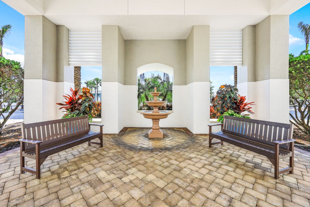 315 Dunes Blvd #PH-6, Naples, FL 34110