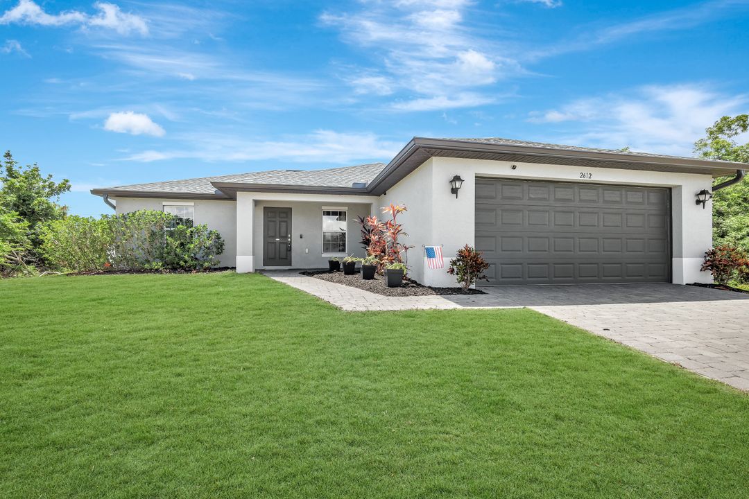 2612 NE 5th Ave, Cape Coral, FL 33909