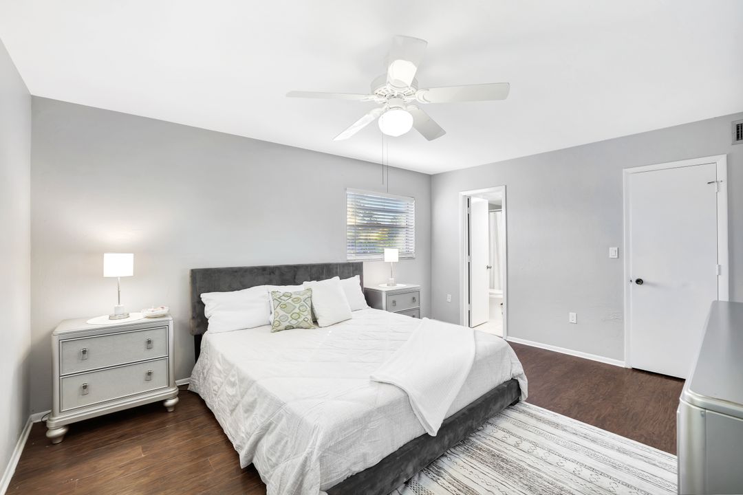 499 Forest Lakes Blvd #312, Naples, FL 34105