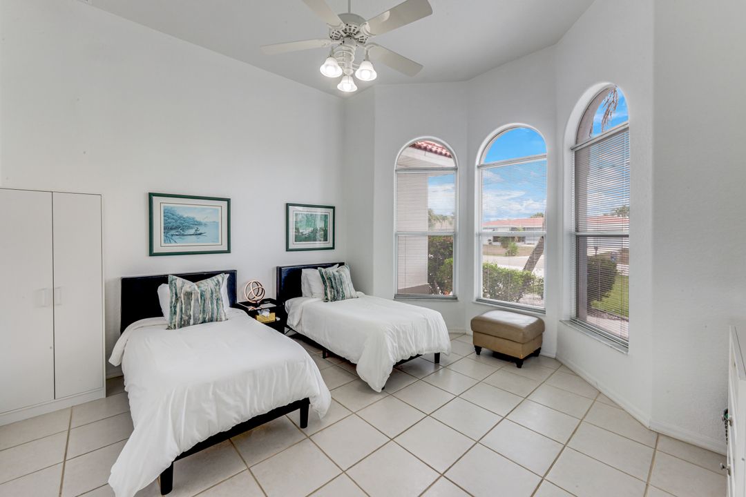 3712 SE 17th Pl, Cape Coral, FL 33904