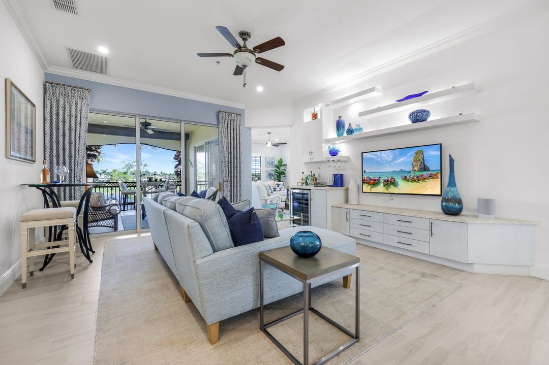 3715 Montreux Ln #204, Naples, FL 34114