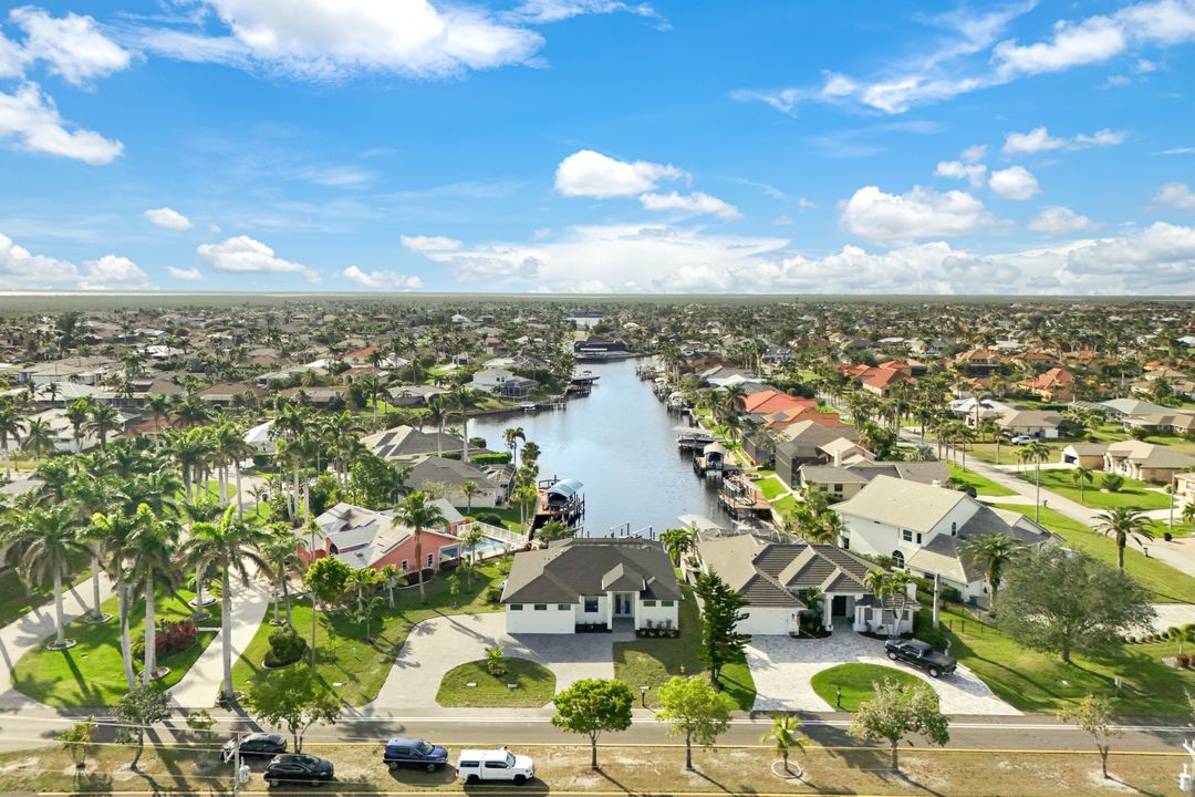 5244 Agualinda Blvd, Cape Coral, FL 33914