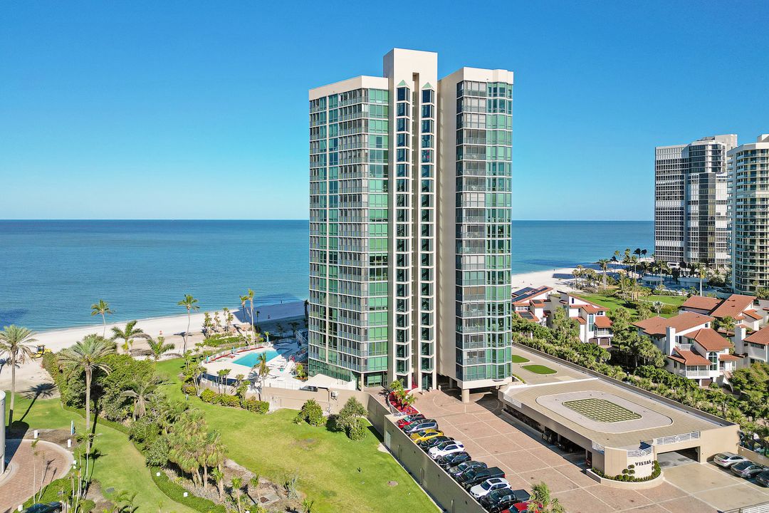 4651 Gulf Shore Blvd N #701, Naples, FL 34103