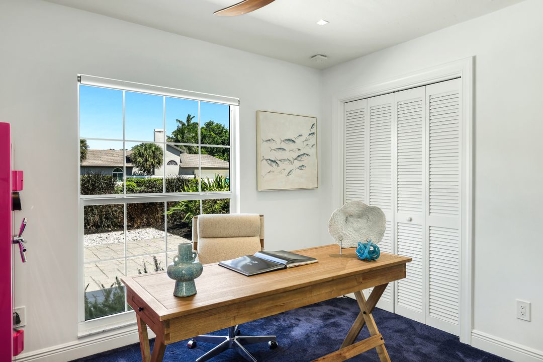 812 Tallow Tree Ct, Naples, FL 34108