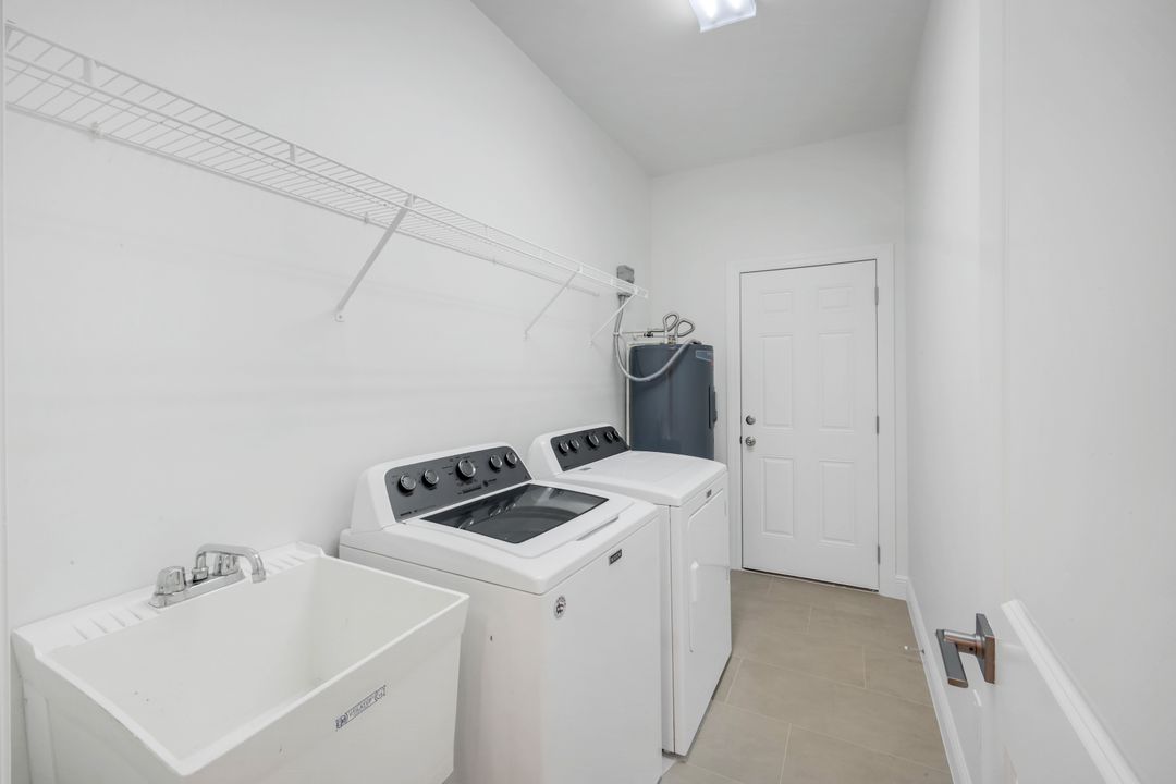 2180 12th Ave NE, Naples, FL 34120