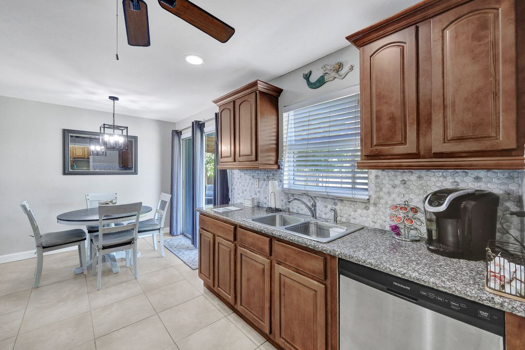 4019 Estey Ave, Naples, FL 34104