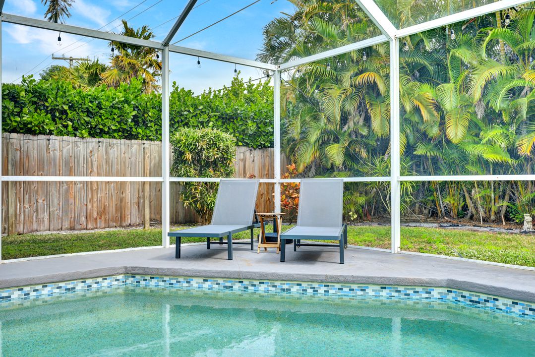 122 Palm River Blvd, Naples, FL 34110